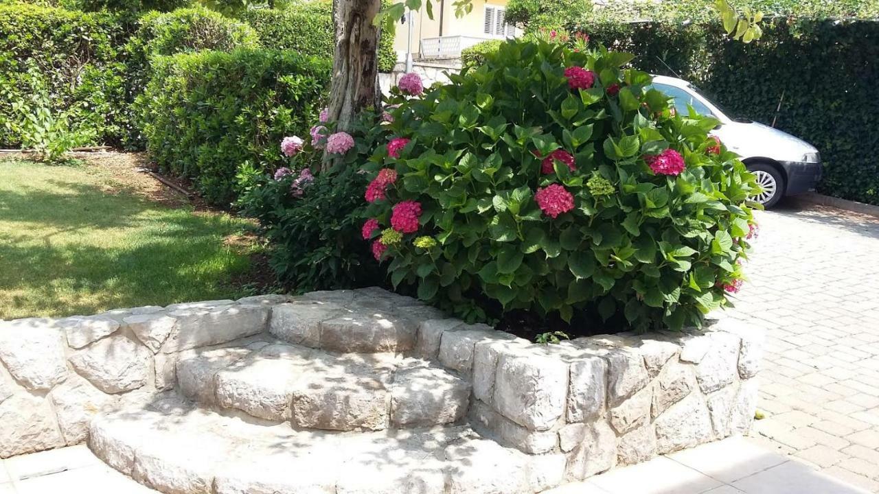 ホテル Sobe Tonica クルク エクステリア 写真